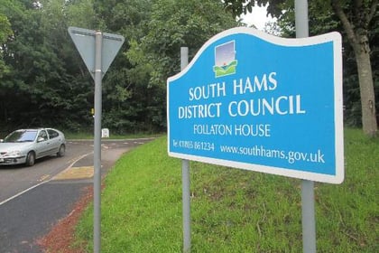 Council holds meeting behind closed doors – despite objections