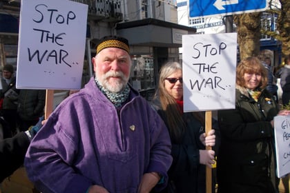 Town’s peace demo for war torn Ukraine