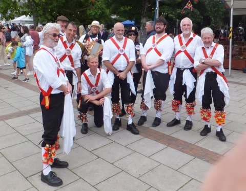 Morris Dancing comes to Totnes