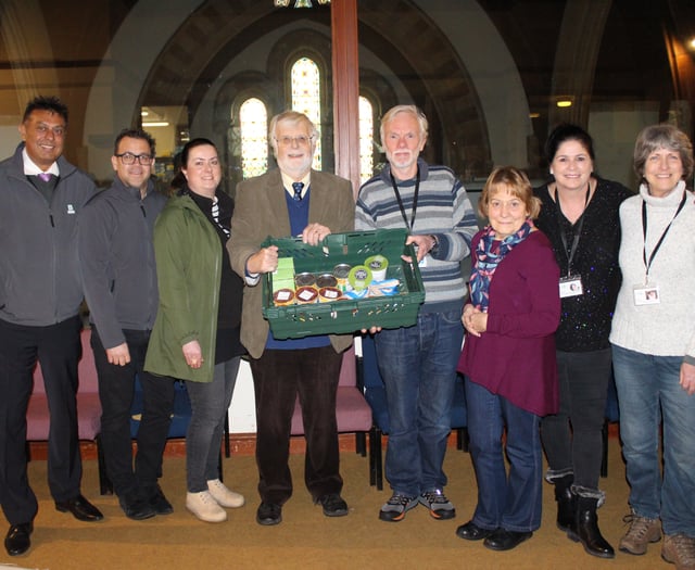 Ivybridge foodbank receives generous donation