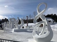 Aveton Gifford sculptor competes in international competition using snow