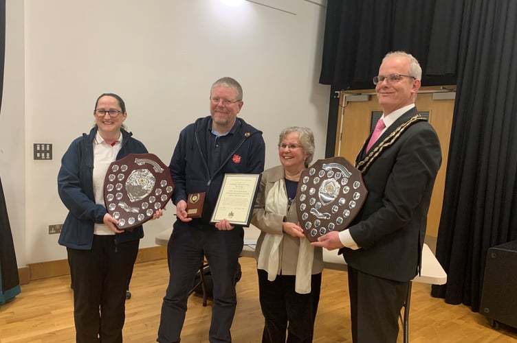 Ivybridge Mayor Cllr Alan Spencer presents awards to volunteers