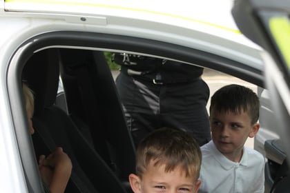 Harbertonford pupils receive a visit from a policeman